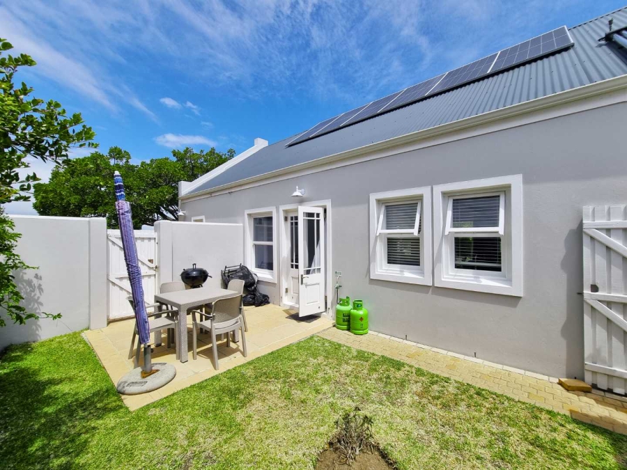 2 Bedroom Property for Sale in Westcliff Western Cape